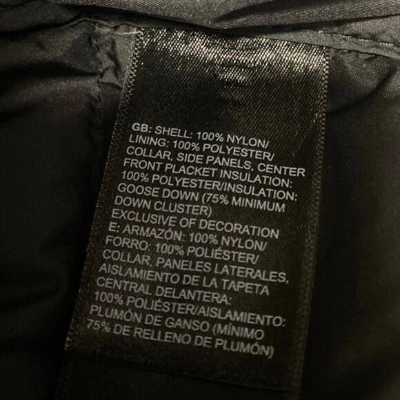 The North Face Women's Black Sleeveless Turtleneck Full Zip Puffer Vest Jacket S - Picture 4 of 4